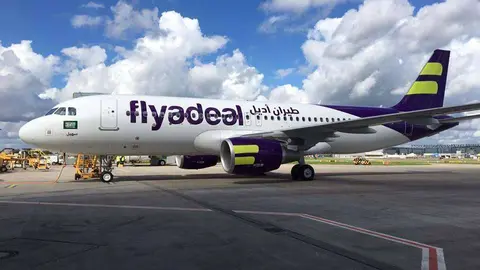 Un avión de la aerolínea saudita Flyadeal. (Flyadeal, Facebook)