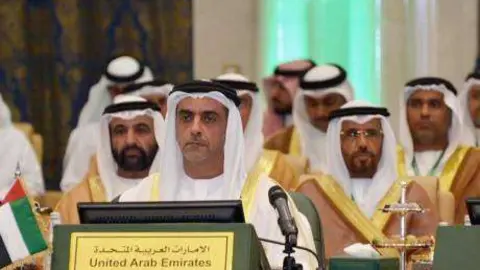 El ministro de Interior de Emiratos, Shaikh Saif bin Zayed Al Nahyan, durante la reunión del CCG en Riad.