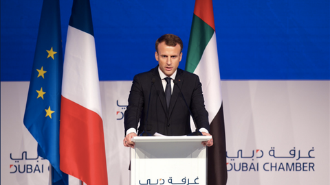 El presidente de Francia durante su intervención en el Foro Empresarial EAU-Francia. (Dubai Media Office)