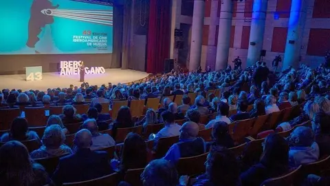 La presencia de público fue masiva en el inicio de la muestra de cine iberoamericana. (Cedida)