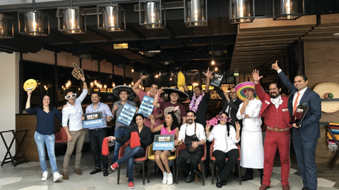Equipo del restaurante mexicano La Tablita en Dubai. (Cedida)