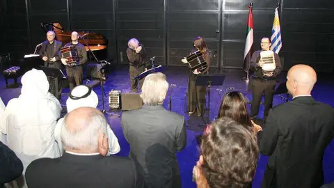 Los protagonistas del concierto en homenaje al centenario de 'La Cumparsita' fueron ovacionados. (EL CORREO)