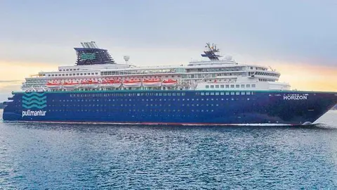 El barco Horizon de la compañía española Pullmantur.