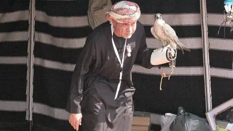 Un Festival Internacional de Cetrería en Abu Dhabi. (ELCORREO)