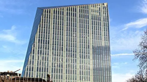 El edificio está situado en el número 240 Blackfriars Road en Londres.