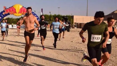 El colombiano Jhon Moreno en primer término.