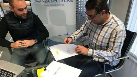 Los empresarios españoles de Avanza Solutions.