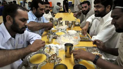 Un momento de la fiesta navideña en casa del empresario de Omán.