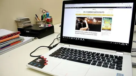 La web de elcorre.ae, visualizada en un ordenador personal. (EL CORREO)