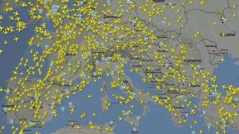 Captura de pantalla del sitio web de seguimiento de vuelos en tiempo real, Flightradar.