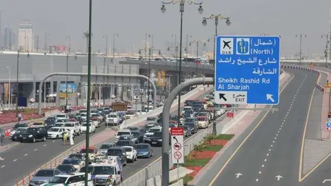 Tráfico en la zona del DIFC de Dubai. (EL CORREO)