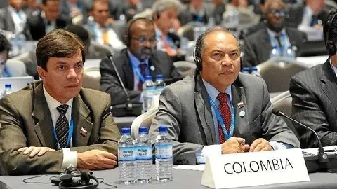 Representantes de Colombia en la Asamblea General de IRENA celebrada en enero de 2014. (EL CORREO)