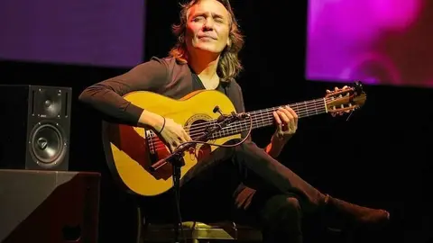 El guitarrista español Vicente Amigo durante un momento de su actuación de este 13 de enero en Sharjah. (Cedida)