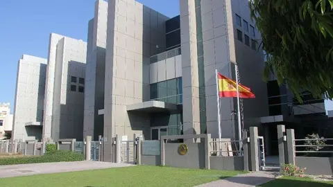 Edificio que acoge la nueva sede de la Embajada de España en Abu Dhabi. (EL CORREO)