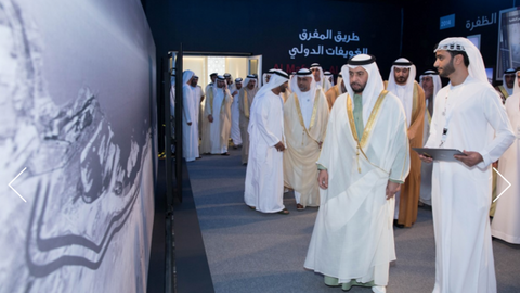 El jeque Hamdan bin Zayed Al Nahyan durante la inauguración de la autopista. (Wam)
