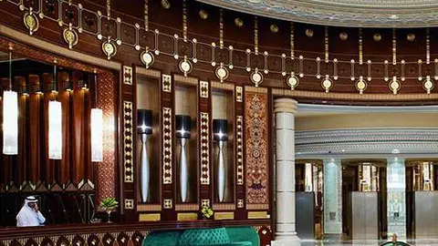 Uno de los salones del hotel Ritz Carlton de Riad.