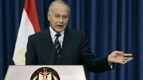 El secretario general de la Liga Árabe, Ahmed Abulgueit, durante la reunión.