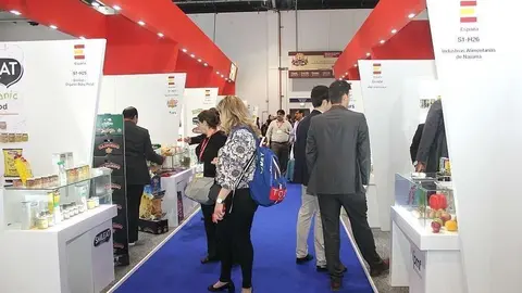 Expositores de empresas españolas en Gulfood 2018, feria que se celebra en Dubai. (EL CORREO)