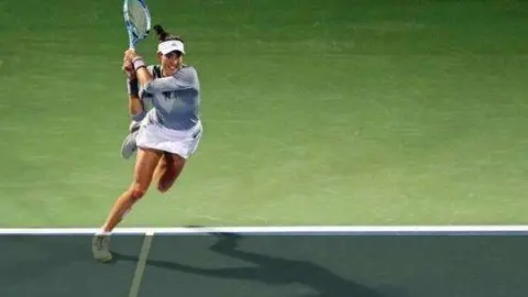 Muguruza en la pista de Dubai.