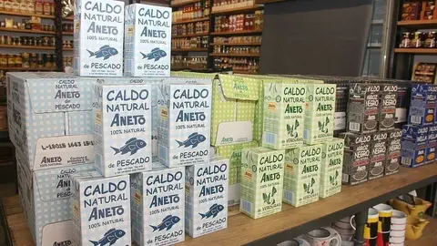 Caldos cien por cien naturales procedentes de España ya están disponibles en La Despensa. (EL CORREO)