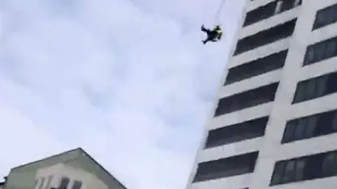 Captura de pantalla del vídeo subido a Youtube.