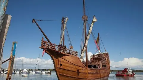 La Nao Santa María, tras ser botada en el puerto de Punta Umbría. (Cedida)
