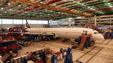 El Dreamliner 787.10 en su lugar de construcción.