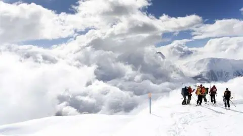 La policía había advertido del peligro de aludes.