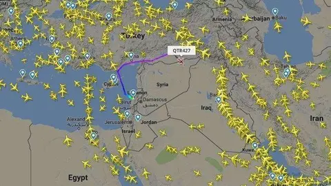 Una captura del sitio web Flightradar muestra que sólo un avión de Qatar se adentra en Siria.