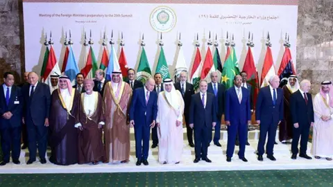 Ministros de Exteriores de la Liga Árabe reunidos en Arabia Saudita.