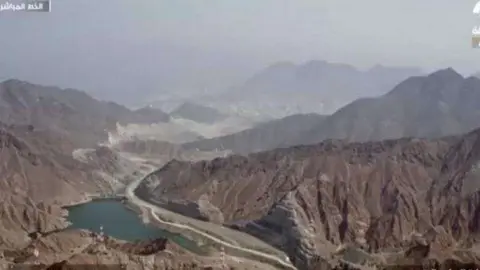 La nueva carretera de Sharjah a Khor Fakkan.