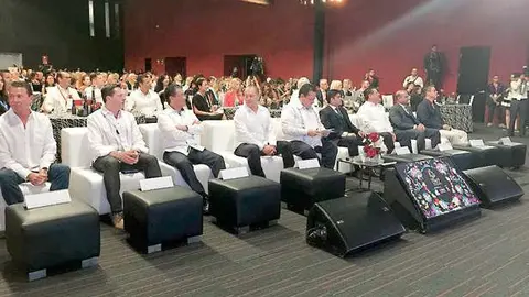 Inauguración del congreso de bodas en Los Cabos. (El Sudcaliforniano)