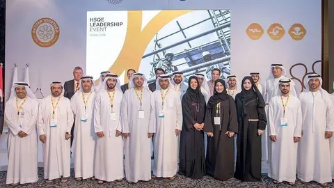 Foto de familia de los participantes del encuentro sobre seguridad laboral y salud organizado por la Expo 2020. (WAM)