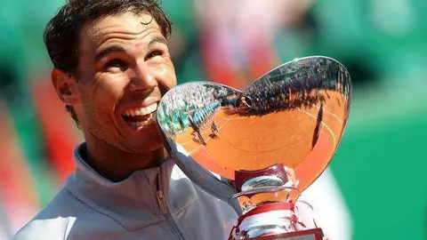 Nadal tras conseguir el Campeonato de Montecarlo 2018.