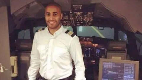 Omar Bin Salman Al-Mutairi el piloto saudí desaparecido en Arabia Saudita