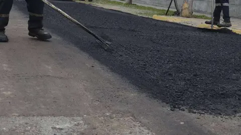 Un tramo del carril lento de Emirates Road permanecerá cortado por mantenimiento del asfaltado.