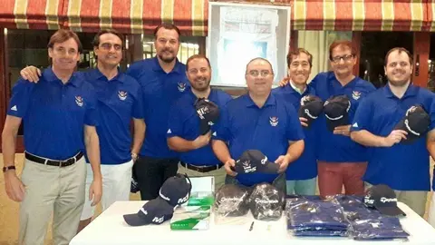 Miembros de la peña 'El Pirata de Dubai'. (Cedida)