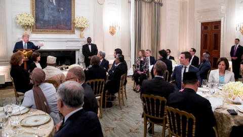 Primer iftar de Trump en la Casa Blanca como presidente.