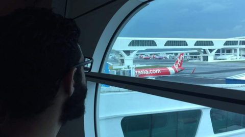 El sirio en el aeropuerto de Kuala Lumpur.