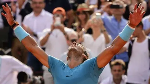 Rafa Nadal tras garnar Roland Garros en 2018. (Getty)