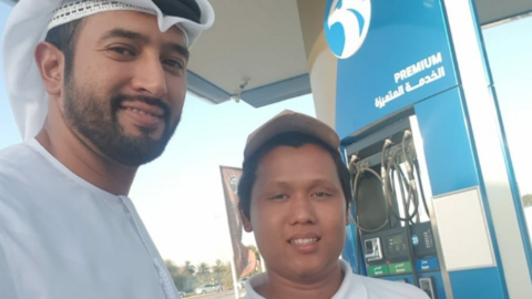 Un miembro del Consejo de ADNOC visitó al empleado involucrado en el vídeo.