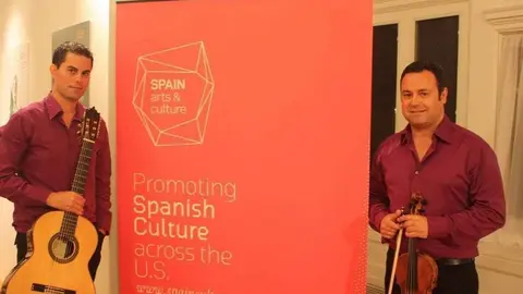 Los artistas españoles del Dúo Belcorde.