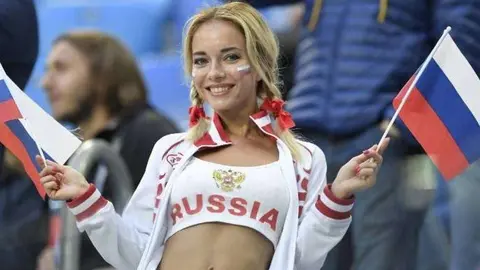 Una aficionada rusa durante el Mundial 2018.
