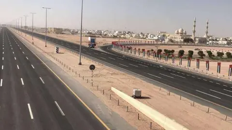 Carretera Sheik Khalifa. (Cedida)