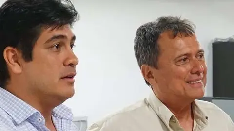A la izquierda de la imagen el presidente de Costa Rica, Carlos Alvarado, junto al astronauta Franklin Chang. (Cedida)
