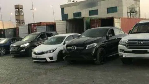 Una imagen de algunos de los coches robados en EAU.