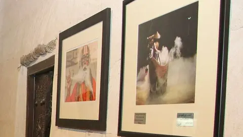 A la derecha, fotografía de la artista mexicana Myriam Kruisheer Ortega. (EL CORREO)