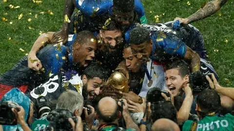 Jugadores franceses tras la victoria frente a Croacia. 