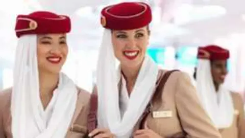 Tripulantes de cabina de Emirates. (Emirates)