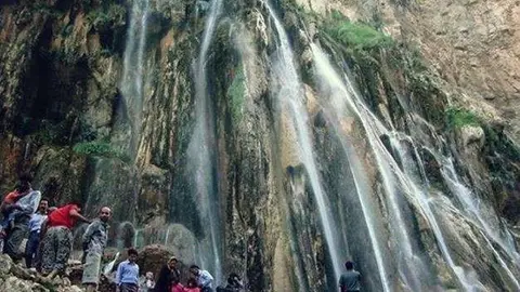 Cascadas de  Margoon en la provincia iraní de Fars.